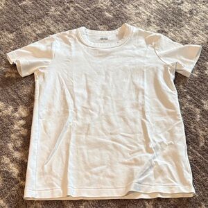 Uniqlo White Short Sleeve Tee